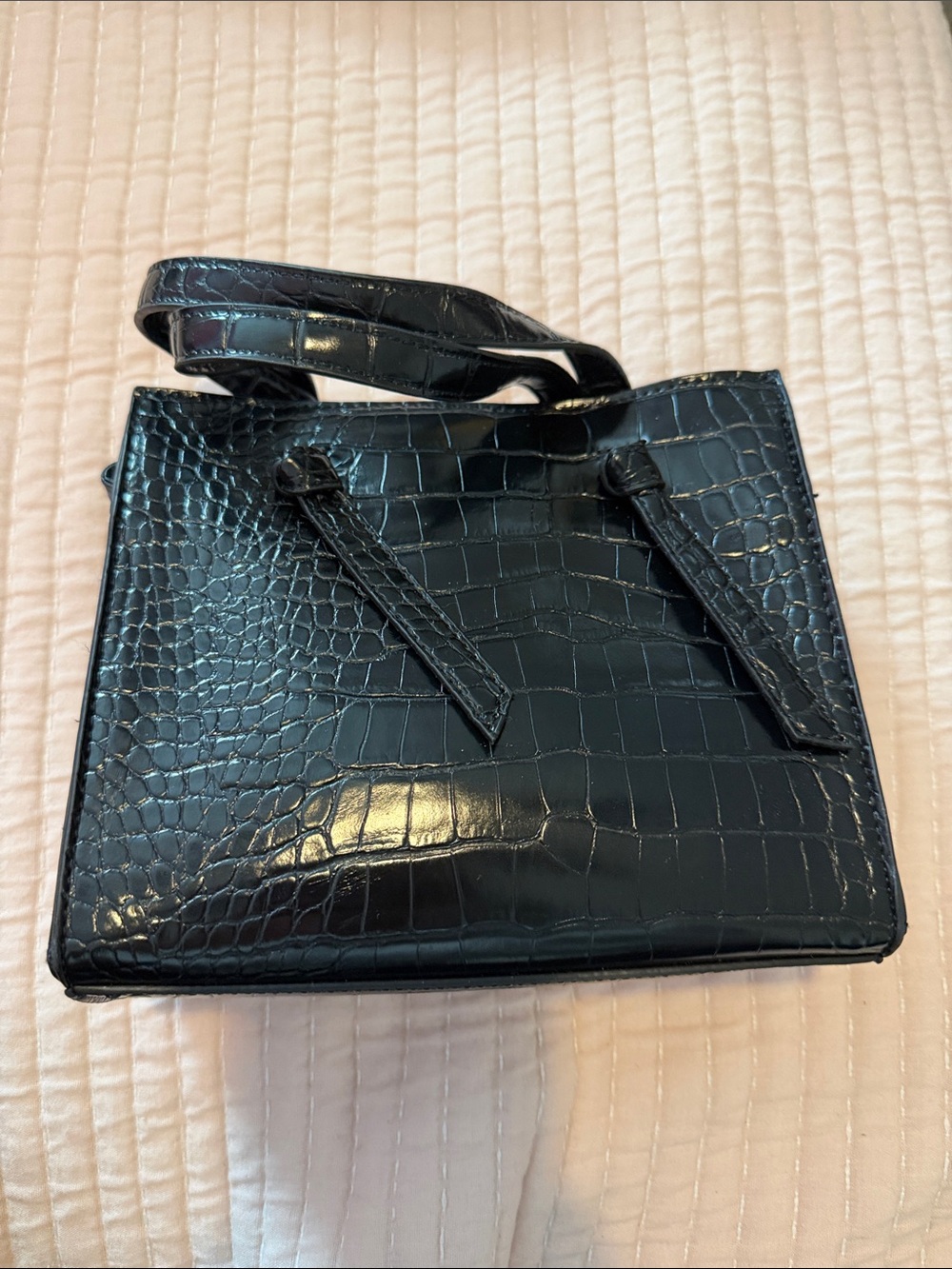 Forever 21 Black Croc-Embossed Shoulder Bag